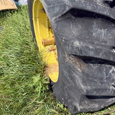 Sale Photo Thumbnail #19: Tractor unknown condition