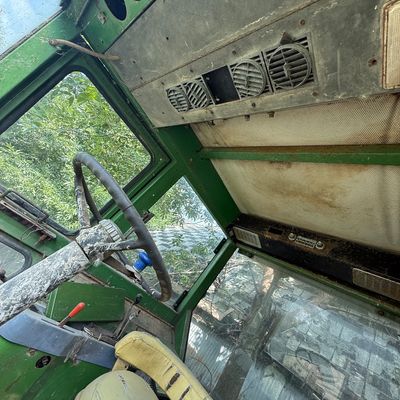 Sale Photo Thumbnail #28: Tractor unknown condition