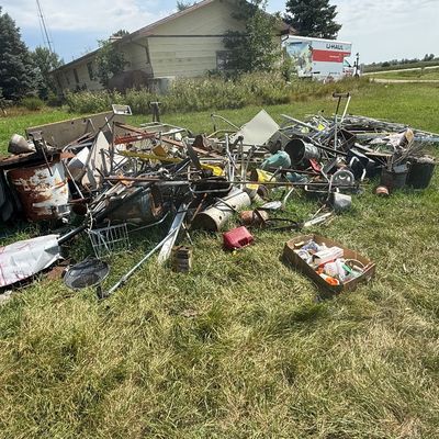 Sale Photo Thumbnail #133: Buyer must purchase all and clear out all items. There will be a $500 cleaning deposit. Once all of the items have been removed, you will receive your $500 Cleaning deposit back. All Scrap Metal pictured must be removed. You will have one week to complete