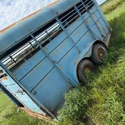 Sale Photo Thumbnail #86: Horse trailer no title