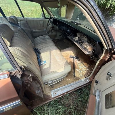 Sale Photo Thumbnail #33: 1970 four-door Chrysler hardtop condition unknown