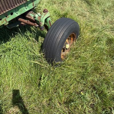 Sale Photo Thumbnail #21: Tractor unknown condition
