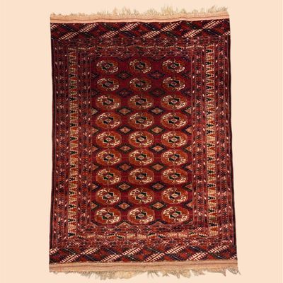 Deep Red Traditional Rug – Repeating Geometric Motifs