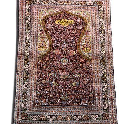 Traditional Area Rug – Rich Burgundy & Navy Pattern