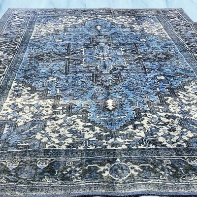 Blue Distressed Area Rug – Dramatic Vintage-Inspired Pattern
