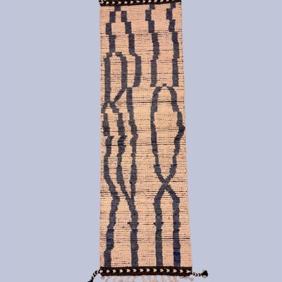 Ivory & Black Modern Runner – Bold Organic Line Design