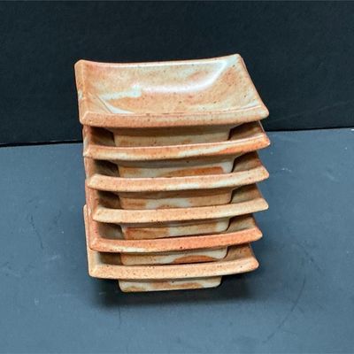 Sale Photo Thumbnail #50: Lot # : 542 - Ceramic Soy Sauce Dishes
