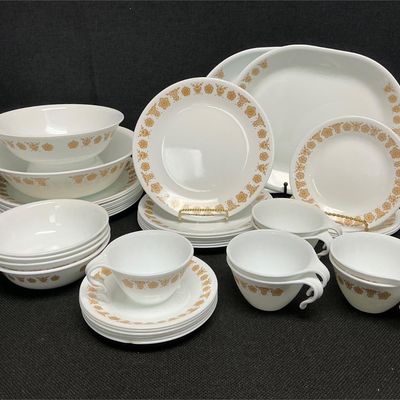 Sale Photo Thumbnail #34: Lot # : 524 - Vintage Corelle Butterfly Gold Livingware Dishes
