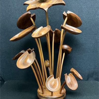 Sale Photo Thumbnail #4: Lot # : 525 - Vintage Large Wooden Lily Pad Movable Sculpture
