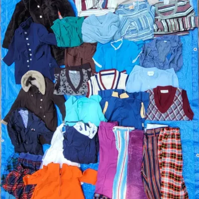 Large lot of vintage girls young woman s clothes