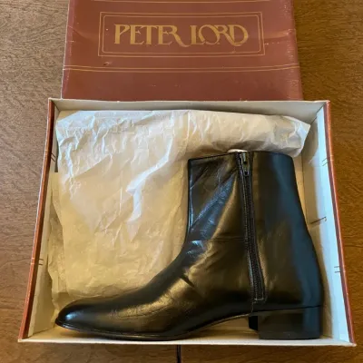 Size 9 new men s low boots