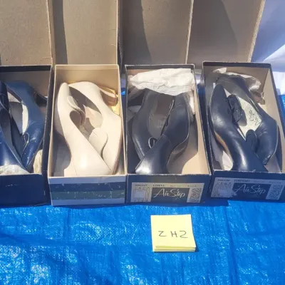 A4 pairs of vintage women s high heels
