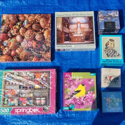 Lot of 8 puzzles