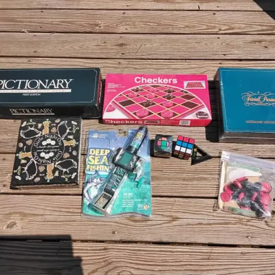 Lot of games including 2 rubiks cubes