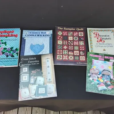 Small lot of sewing and craft books