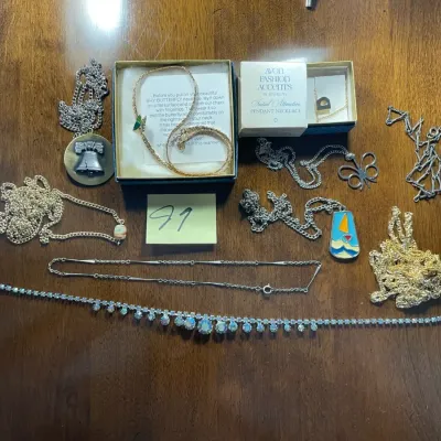 Lot of necklaces
