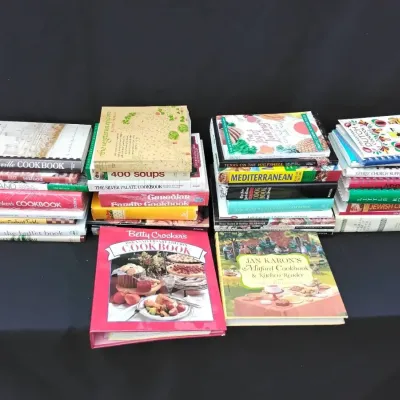 Large lot of cookbooks