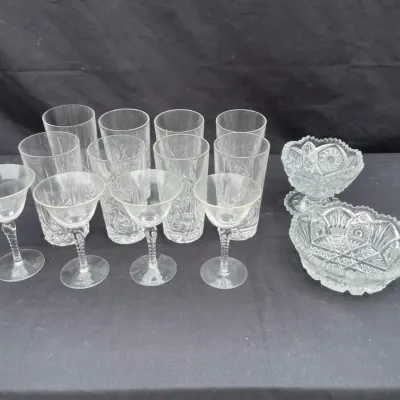 Lot of glassware