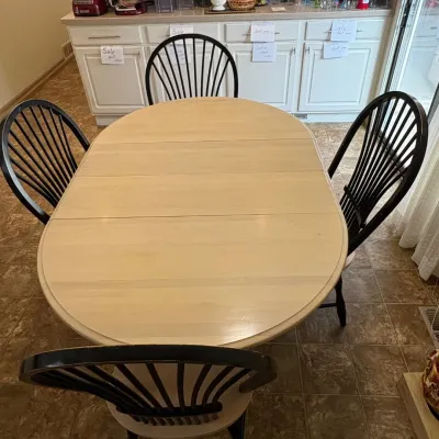 F canada made dining table set with 4 two tone chairs