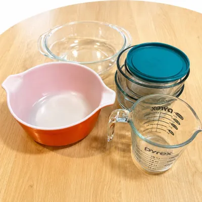 Hk pyrex kitchen glassware set with measuring cup and mixing bowls