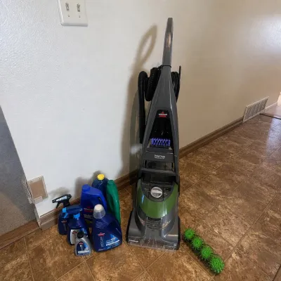 lk Bissell DeepClean Complete PET Carpet Cleaner with Attachments, Cleaning Supplies & Manual – Working .jpg