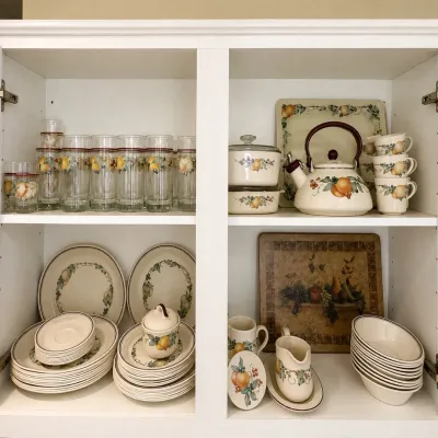 hk Corning and Corelle by Corning Decorative Kitchen Set - 90 Pieces- Fruit Montif.jpg