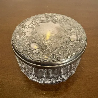 Hd pressed glass vanity powder jar with ornate silver tone lid