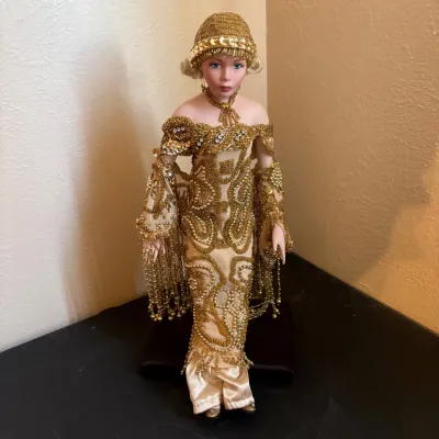 B zoey doll 1999 the doll collector s choice by artist rustie 15 tall