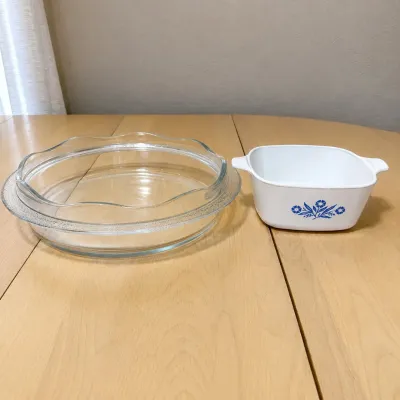 hk Corning Ware 2-Piece Kitchenware Set- Casserole Dish and Glass Pie Pan .jpg