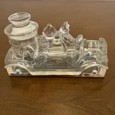 Hd avon clear pressed glass fire engine figurine candy container