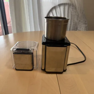 Lk cuisinart coffee grinder with stainless steel grinding chamber