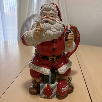 C8 coca cola santa holiday pitcher vintage 10 tall collectible