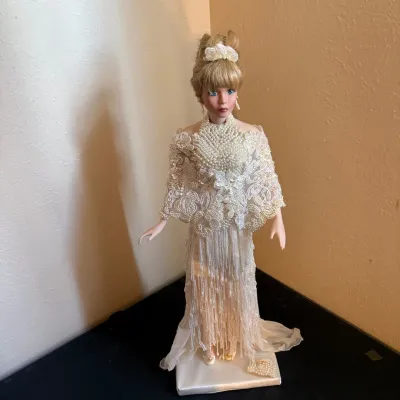 B lady grace doll by rustie 19 inch tall elegant collectible