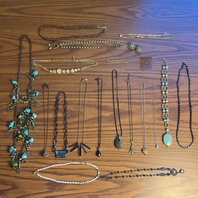  k Assorted Vintage & Modern Costume Jewelry Lot – Necklaces, Beaded Pieces & Statement Designs .jpg