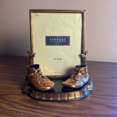 Ld bronze colored baby booties photo frame holder