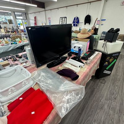 Sale Photo Thumbnail #46