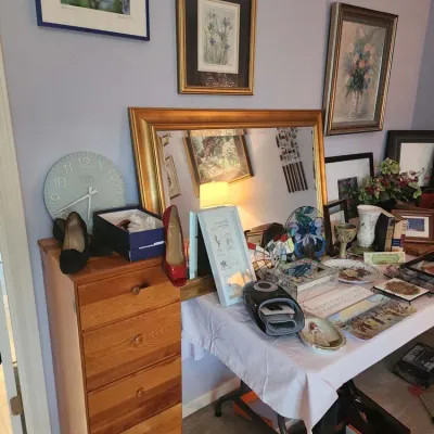 Estate sale photo