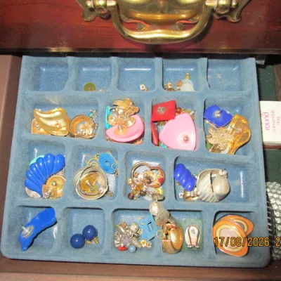 Sale Photo Thumbnail #36