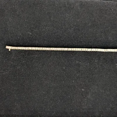 Diamond tennis bracelet 14kt 5 cttw