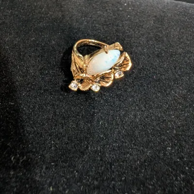 opal and natural diamonds 14Kt 5.2 grams $800.00