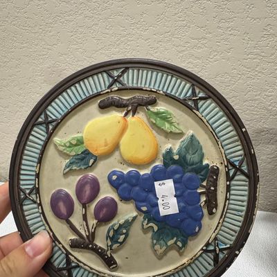 Vintage Embossed Fruit Wall Plaque Riscam5-26-157