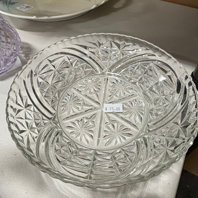 Anchor Hocking Stars and Bars Cut Glass Serving Bowl Riscam5-26-164