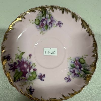 Pink Saucer with Hand-Painted Violets and Gilt Rim Riscam5-26-120