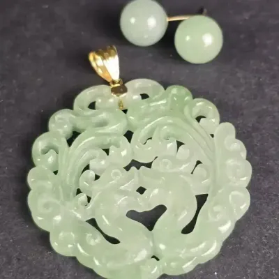 14K Gold Carved Jadeite Pendant & Jadeite Bead Earrings