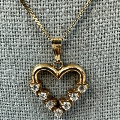 10k Gold Necklace & Pendant