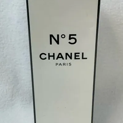 NIB Chanel No. 5 Shower Gel 6.8 Fl Oz Sealed