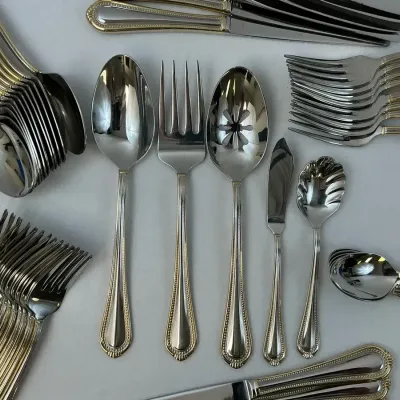 Mikasa Regent Bead Gold Flatware w/ Keawell