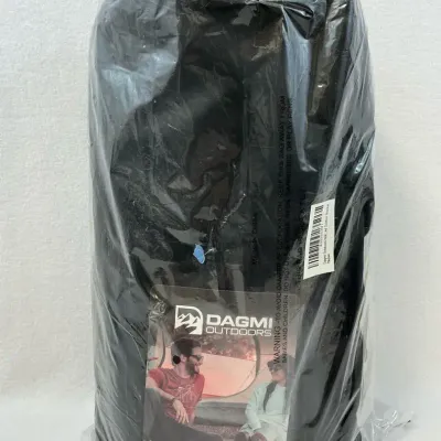 NEW Dagmi Outdoors Waterproof Sherpa Blanket