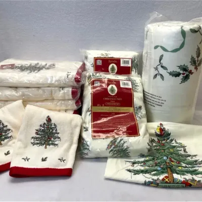 Spode Christmas Tree Holiday Home Collection Towels & Bedding