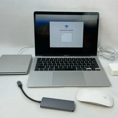 Macbook Air & Components (4pcs)